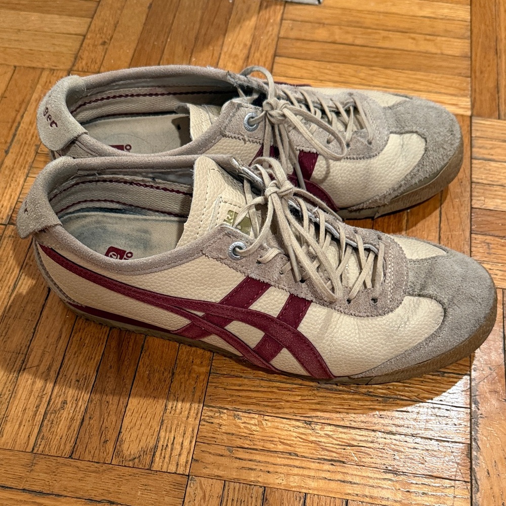Onitsuka Tiger Sneakers